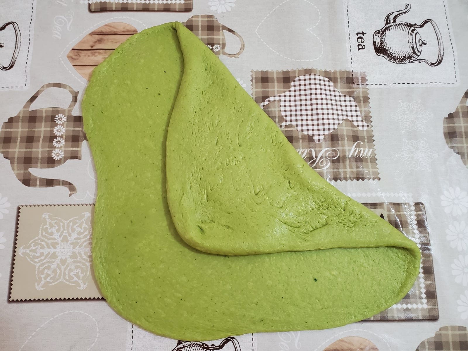 חלת קרנץ בזיליקום