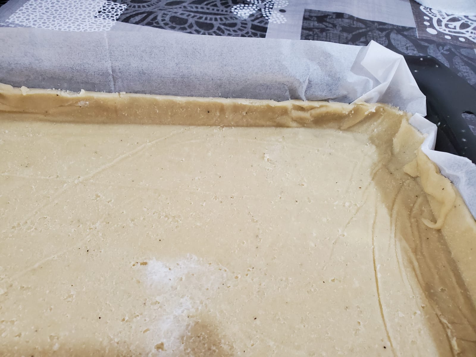 חיתוכיות קוקוס ודובדבנים